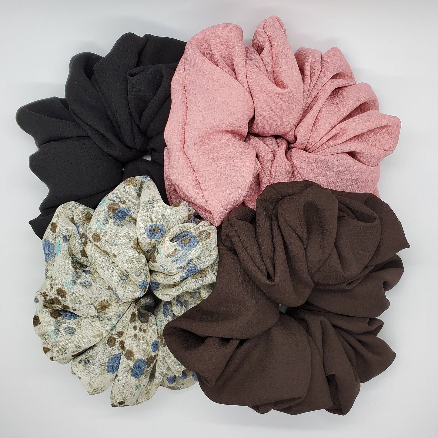 Alba Big Scrunchie